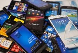 گوشی 250x172 - چگونه گوشی گم یا دزدیده شده را ردگیری و مسدود کنیم؟