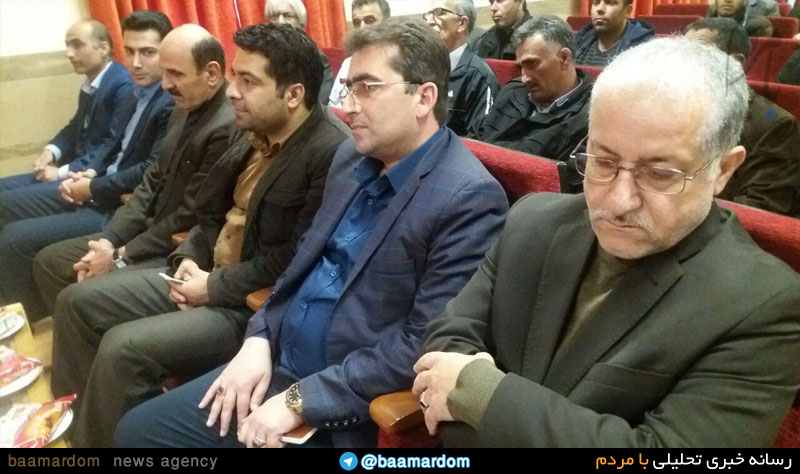 نشست صمیمی شهردار کلاچای و شورای اسلامی شهر و قدردانی از تلاشهای یک ساله زحمت کشان شهرداری کلاچای انجام شد