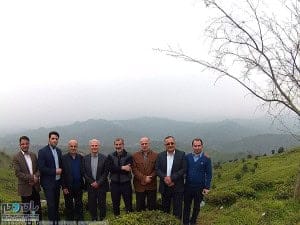 محمد مایلی کهن به بهمن صالح نیا 8 - گزارش تصویری حضور محمد مایلی کهن به همراه بهمن صالح نیا در شهرستان املش و مجموعه كشت و صنعت چاي نوبر - اختصاصی با مردم