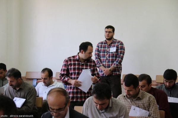 آزمون کارشناسی ارشد سال 95 دانشگاه آزاد اسلامی در شهرستان لاهیجان تصاویر 17 - آزمون کارشناسی ارشد سال 95 دانشگاه آزاد اسلامی در شهرستان لاهیجان + تصاویر -
