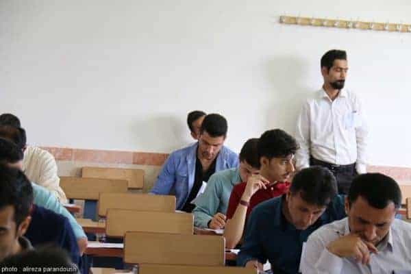 آزمون کارشناسی ارشد سال 95 دانشگاه آزاد اسلامی در شهرستان لاهیجان تصاویر 18 - آزمون کارشناسی ارشد سال 95 دانشگاه آزاد اسلامی در شهرستان لاهیجان + تصاویر -