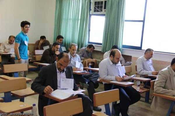 آزمون کارشناسی ارشد سال 95 دانشگاه آزاد اسلامی در شهرستان لاهیجان تصاویر 29 - آزمون کارشناسی ارشد سال 95 دانشگاه آزاد اسلامی در شهرستان لاهیجان + تصاویر -