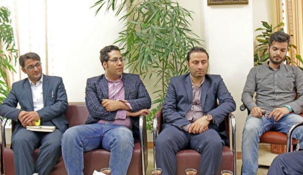 نشست روابط عمومی دانشگاه آزاد لاهیجان با فرماندار لاهیجان 4 - شرط اول موفقیت ، ارتباطات است - فرماندار لاهیجان : شرط اول موفقیت ، ارتباطات است