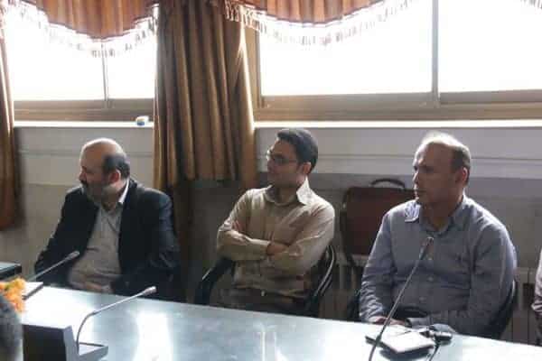 نشست حلقه صالحین در دانشگاه آزاد لاهیجان (9)