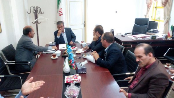 فرماندار املش دردیدار با شهردار و اعضای شورای شهر املش (1)