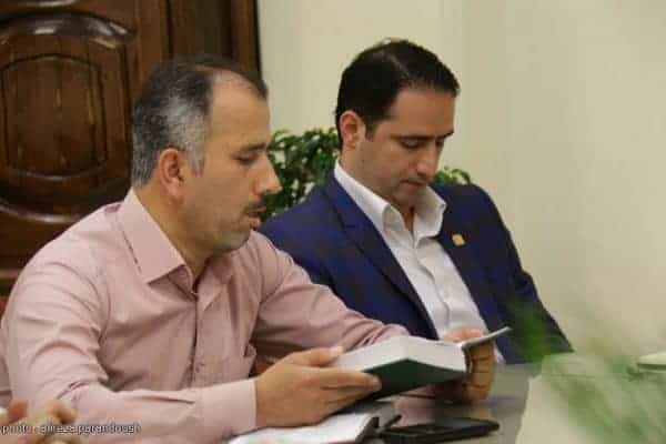 فرماندار لاهیجان در دیدار با اعضای حزب ندای ایرانیان 1 - اهل سیاسی‌کاری نیستیم/ برای اینکه فرماندار لاهیجان شوم هیچ حرکت غیر طبیعی انجام ندادم / مدیری که تفکرات دولت را قبول نداشته باشد خیانت کار است - احمدی فرماندار لاهیجان