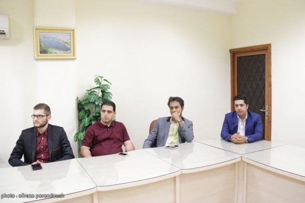فرماندار لاهیجان در دیدار با اعضای حزب ندای ایرانیان 13 - اهل سیاسی‌کاری نیستیم/ برای اینکه فرماندار لاهیجان شوم هیچ حرکت غیر طبیعی انجام ندادم / مدیری که تفکرات دولت را قبول نداشته باشد خیانت کار است - احمدی فرماندار لاهیجان