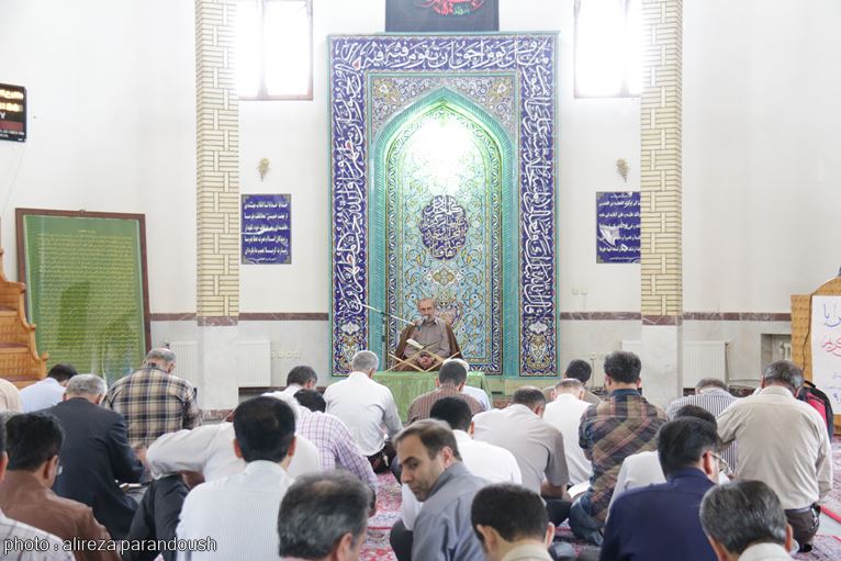 محفل انس با قرآن با حضور قاری بین المللی در دانشگاه آزاد لاهیجان برگزار شد