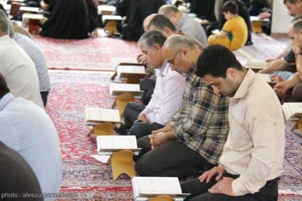 محفل انس با قرآن با حضور قاری بین المللی در دانشگاه آزاد لاهیجان برگزار شد 14 - محفل انس با قرآن با حضور قاری بین المللی در دانشگاه آزاد لاهیجان برگزار شد - دانشگاه آزاد لاهیجان