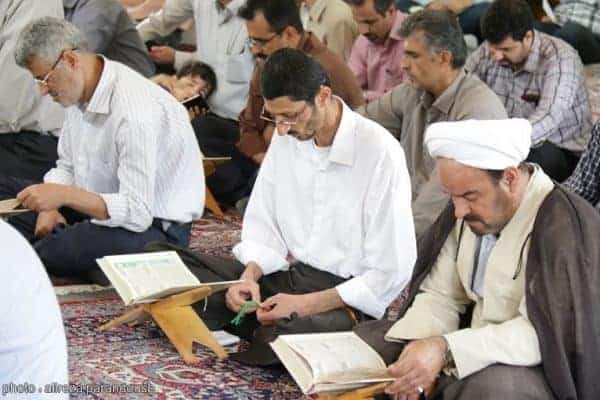 محفل انس با قرآن با حضور قاری بین المللی در دانشگاه آزاد لاهیجان برگزار شد 16 - محفل انس با قرآن با حضور قاری بین المللی در دانشگاه آزاد لاهیجان برگزار شد - دانشگاه آزاد لاهیجان