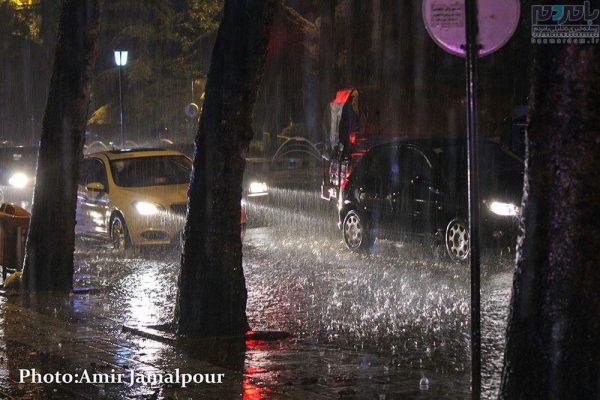 بارش شدید باران در لاهیجان 9 600x400 - هشدار وقوع سیل ناگهانی در ۲۷ استان/ صاعقه و تگرگ در راه است