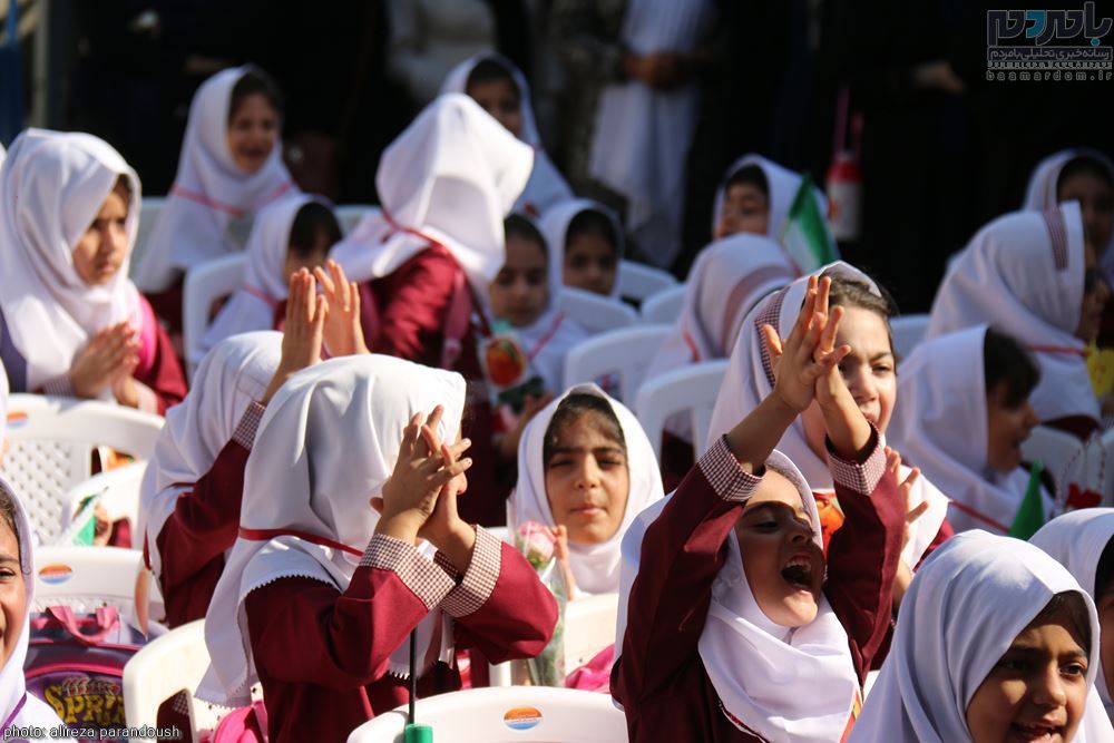 جشن آغاز سال تحصیلی دانش آموزان لاهیجان 17 - جشن آغاز سال تحصیلی دانش آموزان لاهیجان