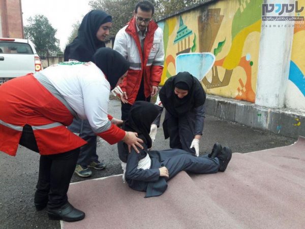مانور پدافند غیر عامل در مدرسه دخترانه لاهیجان 9 - مانور پدافند غیر عامل در مدرسه دخترانه لاهیجان