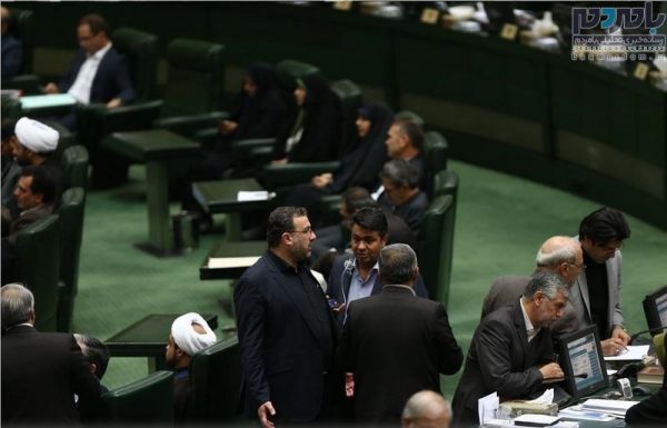 گزارش تصویری رای اعتماد به ۳ وزیر 16 - از خنده ظریف و سرماخوردگی عارف تا بازگشت نماینده تصادف کرده
