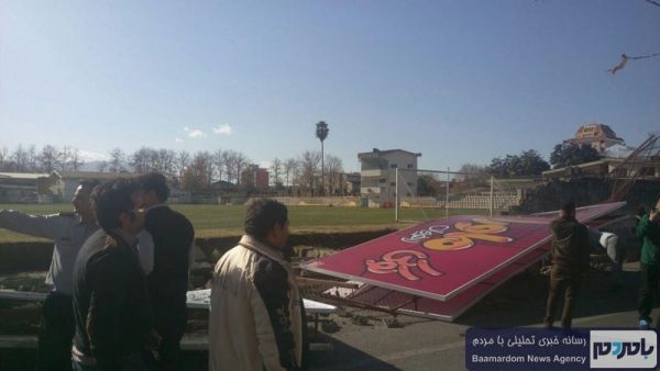 وزش باد شدید و مرگ یک نفر در اهیجان 14 - ریزش دیوار و فوت یک رهگذر در لاهیجان | دستور ویژه فرماندار برای رسیدگی + تصاویر