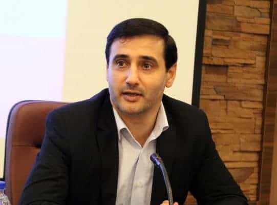 قربانعلی محمدپور مرداد - باتوجه به ارزش افزوده بالا و بی خطر بودن پسماند ،مافیای پسماند پتروشیمی درتلاش است تا محصول به گیلان منتقل نشود - با مردم