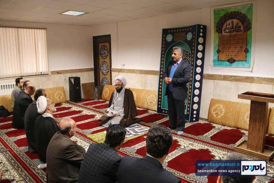 اقامه نماز جماعت با حضور امام جمعه، نماینده و فرماندار شهرستان در شهرداری لاهیجان + تصاویر 16 اقامه نماز جماعت با حضور امام جمعه، نماینده و فرماندار شهرستان در شهرداری لاهیجان 8 - اقامه نماز جماعت با حضور امام جمعه، نماینده و فرماندار شهرستان در شهرداری لاهیجان + تصاویر -