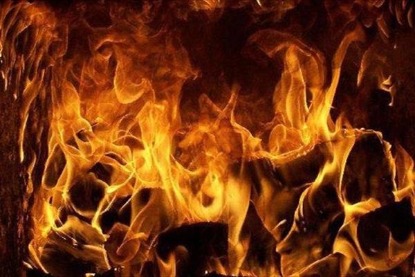 ماموران شهرداری سنندج کارگری را زنده در آتش سوزاندند