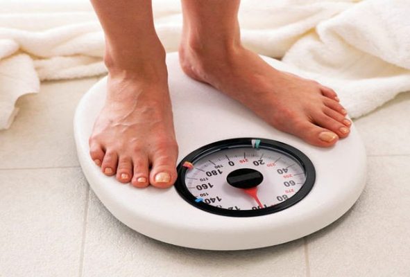 ترازو لاغری - ۷ راه جلوگیری از برگشت وزن پس از لاغری - لاغری
