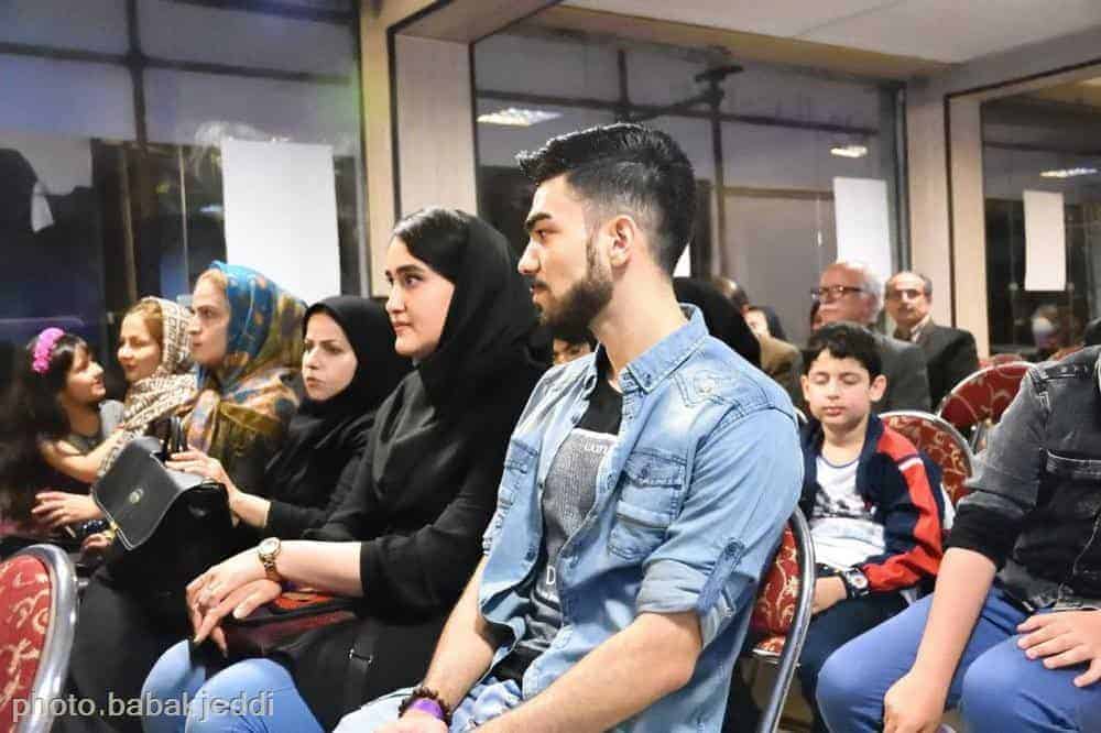 گزارش تصویری گردهمایی پرشور هنرمندان گیلانی حامی روحانی در ستاد اعتدالگرایان 46 گردهمایی پرشور هنرمندان گیلانی حامی روحانی در ستاد اعتدالگرایان 11 - گزارش تصویری گردهمایی پرشور هنرمندان گیلانی حامی روحانی در ستاد اعتدالگرایان -