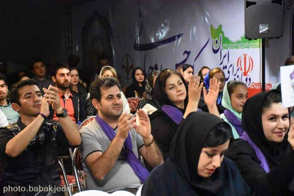 گزارش تصویری گردهمایی پرشور هنرمندان گیلانی حامی روحانی در ستاد اعتدالگرایان 54 گردهمایی پرشور هنرمندان گیلانی حامی روحانی در ستاد اعتدالگرایان 19 - گزارش تصویری گردهمایی پرشور هنرمندان گیلانی حامی روحانی در ستاد اعتدالگرایان -