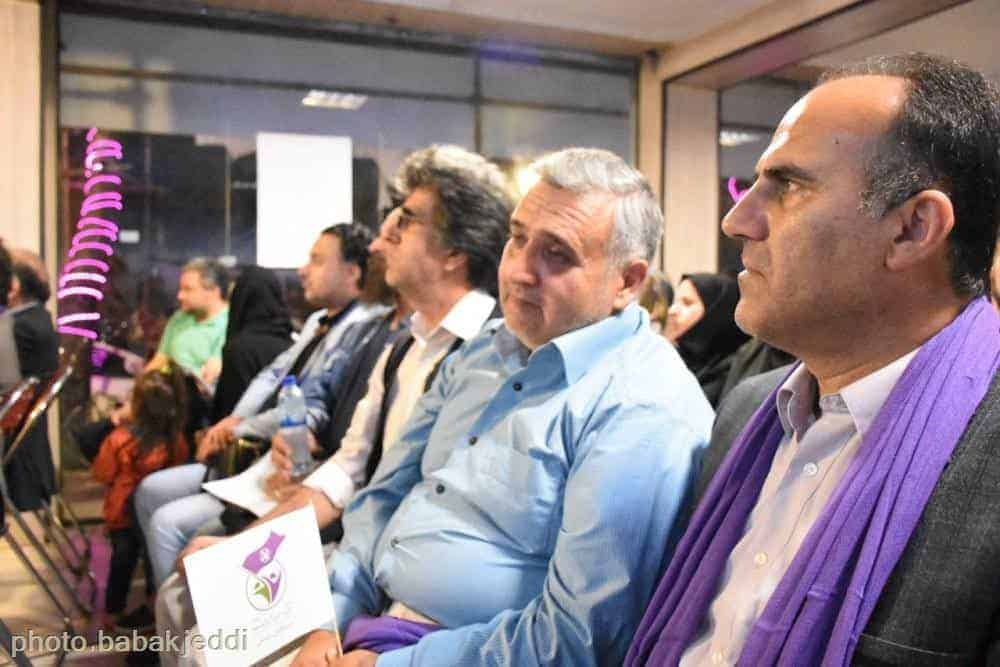 گزارش تصویری گردهمایی پرشور هنرمندان گیلانی حامی روحانی در ستاد اعتدالگرایان 38 گردهمایی پرشور هنرمندان گیلانی حامی روحانی در ستاد اعتدالگرایان 3 - گزارش تصویری گردهمایی پرشور هنرمندان گیلانی حامی روحانی در ستاد اعتدالگرایان -