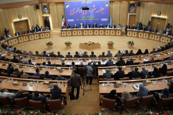 نشست شورای اداری به ریاست معاون اول رئیس جمهوری در رشت 2 - تا ماه های آینده شاهد شنیدن سوت قطار خواهیم بود | ۹۷ درصد اعتبار ۱۳۰۰ میلیارد تومانی سفر رییس جمهور به گیلان جذب شده است - سخنگوی دولت