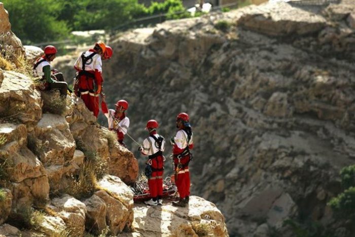 نجات کوهنورد گمشده در ارتفاعات قلعه رودخان گیلان