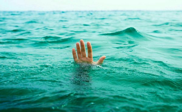 غرق شدن 600x371 - مرگ 3 نفر در سپیدرود و ساحل امین‌آباد