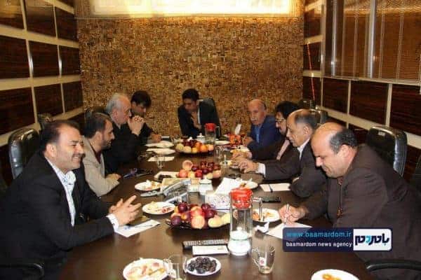 آخرین جلسه شورای شهر لاهیجان 5 - آخرین جلسه چهارمين دوره شوراى شهر لاهیجان برگزار شد | از غیبت دو ابراهیم تا خداحافظی با طعم خرما! + تصاویر - آخرین جلسه