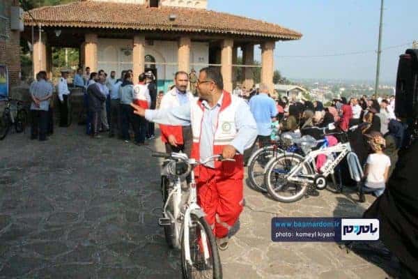 همایش پیاده‎روی خانوادگی در لاهیجان 30 - همایش پیاده‎روی خانوادگی در لاهیجان برگزار شد + تصاویر - پیاده روی