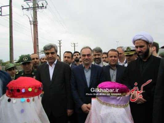 photo 2017 10 12 06 02 27 - از اطلاق عنوان «محترم» برای معاون استانداری تا حضور در صف اول مسئولین و اخراج خبرنگاران -