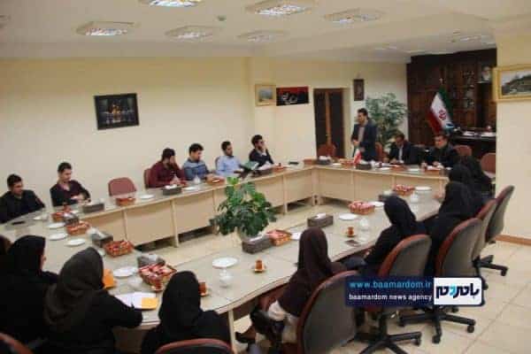 دیدار جمعی از جوانان و فعالین سیاسی با فرماندار لاهیجان 1 - دیدار مسئولین ستاد جوانان دکتر روحانی با فرماندار لاهیجان | گزارش تصویری - جوانان