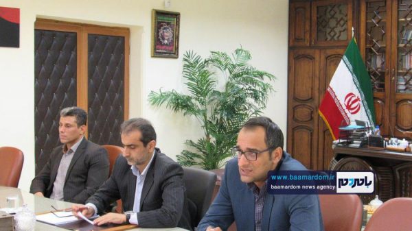 سید محمد احمدی در دیدار با جمعی از پیشکسوتان ورزشی 1 - تقدیر جامعه ورزشی لاهیجان از فرماندار این شهرستان - احمدی