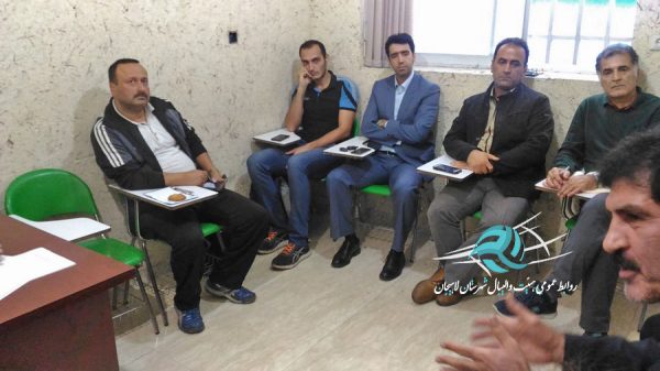 نشست هم‌اندیشی رییس هیات والیبال شهرستان لاهیجان 2 - نشست هم‌اندیشی هیات والیبال شهرستان لاهیجان برگزار شد + تصاویر - ghid[hk
