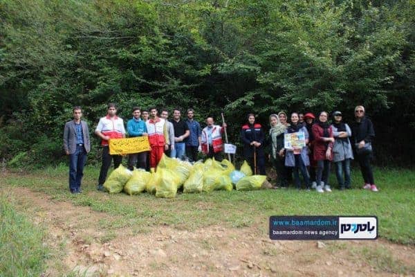 پاکسازی مسیرهای منتهی به بام سبز لاهیجان از زباله 1 - پاکسازی مسیرهای منتهی به بام سبز لاهیجان از زباله | گزارش تصویری - باران لاهیجان