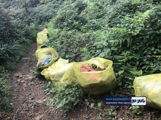پاکسازی مسیرهای منتهی به بام سبز لاهیجان از زباله 13 - پاکسازی مسیرهای منتهی به بام سبز لاهیجان از زباله | گزارش تصویری - باران لاهیجان