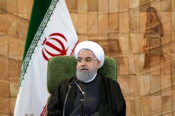 151066227693238900 751x498 - کمک و وام بلاعوض به زلزله‌زدگان اختصاص می‌یابد | کنایه به ویران شدن مسکن مهر تازه‌ساخت در زلزله؛ ثابت شد که مردم بهتر از دولت برای خود خانه می سازند -