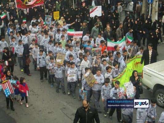 راهپیمایی با شکوه ۱۳ آبان در رودسر 28 - راهپیمایی با شکوه ۱۳ آبان در رودسر برگزار شد + تصاویر - 13 آبان
