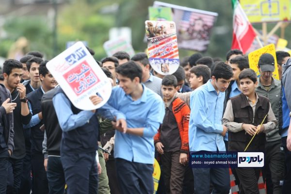 راهپیمایی با شکوه ۱۳ آبان در لاهیجان 34 - راهپیمایی با شکوه ۱۳ آبان در لاهیجان برگزار شد | گزارش تصویری - 13 آبان