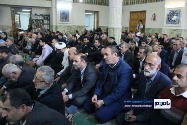 نماز جمعه لاهیجان 4 1 - نماینده مجلس برای همه است مال این جناح و آن جناح نیست | دور شهردار را نباید این گروه و آن گروه بگیرند! + تصاویر - با مردم