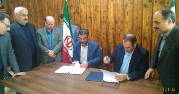 پست گیلان و شهرداری لاهیجان تفاهم نامه همکاری امضاء کردند 1 - پست گیلان و شهرداری لاهیجان تفاهم نامه همکاری امضاء کردند - پست گیلان