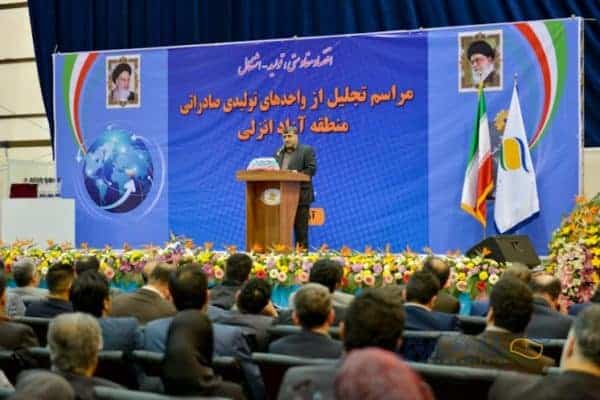 کاظم دلخوش 746x498 - باید با کسانی که چرخه صادرات را کند می کنند برخورد جدی شود | مشوق های جدید صادراتی برای صادر کنندگان ارائه می شود -