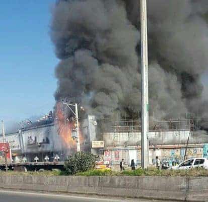 آتش‌سوزی شدیددر فروشگاه هپی لند واقع در جاده انزلی رشت 1 - آتش‌سوزی شدیددر فروشگاه هپی لند واقع در جاده انزلی - رشت - آتش