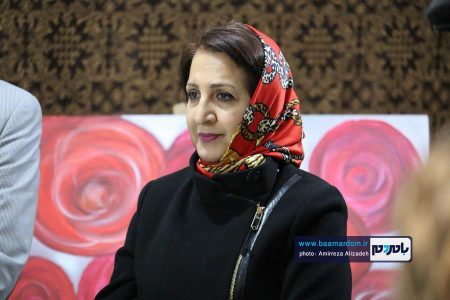 برپایی نمایشگاه نقاشی بر بال پروانه در لاهیجان 16 - برپایی نمایشگاه نقاشی بر بال پروانه در لاهیجان | گزارش تصویری و گفت و گو - بر بال پروانه