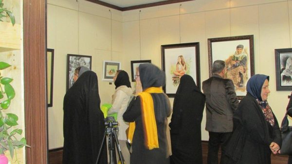 برپایی نمایشگاه گروهی نقاشی «مه فام» در لاهیجان 3 - برپایی نمایشگاه گروهی نقاشی «مه فام» در لاهیجان - ارشاد