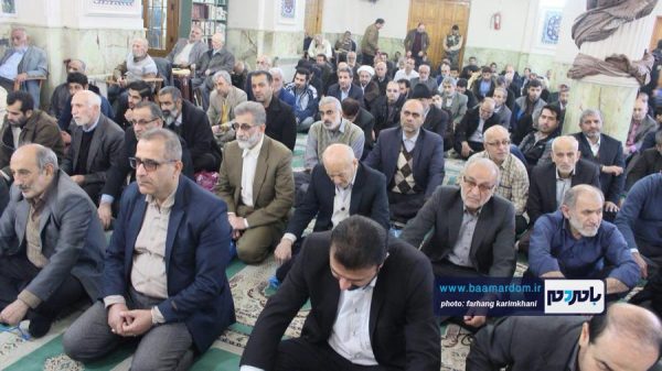خطبه های نماز جمعه این هفته لاهیجان 12 - جوانان به دود و مواد مخدر پناه نبرند | اظهارات و اقدامات اخیر ترامپ از روی ناتوانی است + تصاویر - بامردم