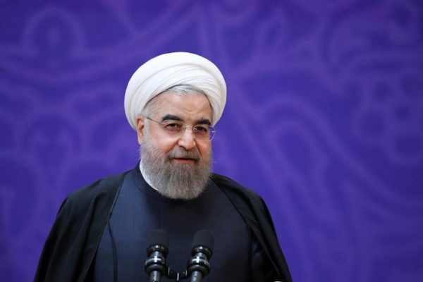روحانی - آقای رئیس‌جمهور! حداکثر ۱۵ تا ۲۰ درصد از قدرت را در اختیار دارید | 90 درصد اقتصاد در اختیار چند نهاد غیردولتی است -
