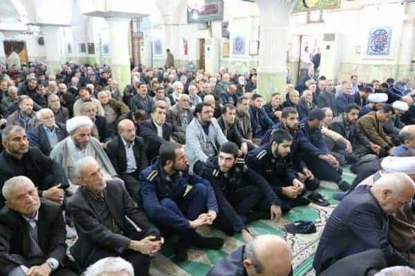 نماز جمعه لاهیجان 5 2 - آیا امروز به رییس جمهور توهین نمی شود؟ | سخنور عالی مقام چرا بر خلاف حرف آقا می گویی فلانی وابسته بود؟ - 88