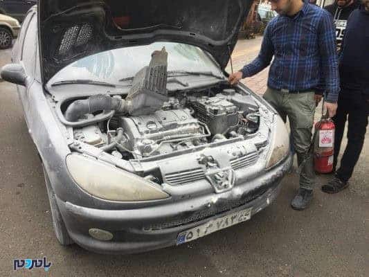 آتش گرفتن خودرو 206 با هوشیاری شهروند خاموش شد - آتش گرفتن خودرو 206 در رشت با هوشیاری شهروند خاموش شد - 206